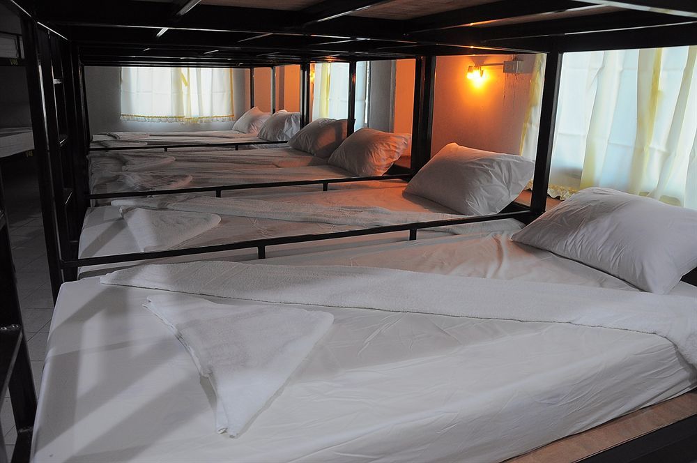 Mickey Hostel Хаад Рин Экстерьер фото